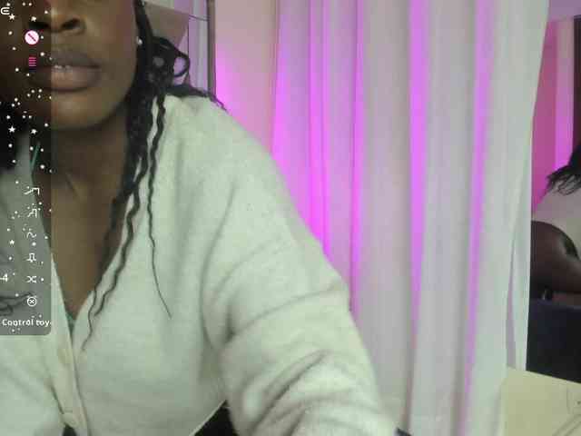 anisha-zambrano webcam