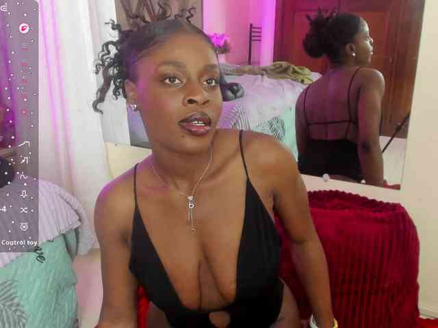 anisha-zambrano webcam