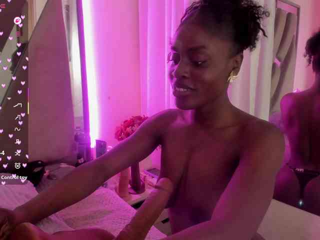 anisha-zambrano webcam