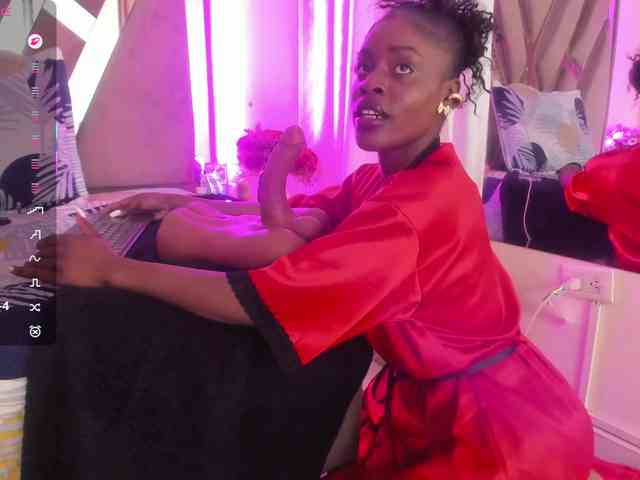 anisha-zambrano webcam