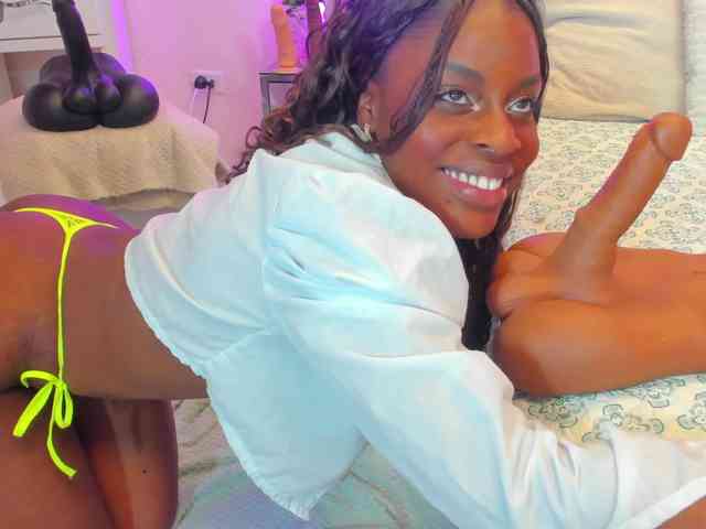 anisha-zambrano webcam