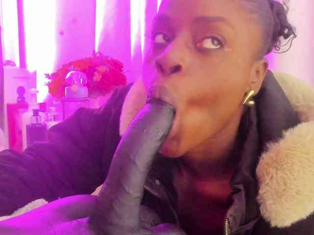 anisha-zambrano webcam