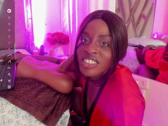 anisha-zambrano webcam