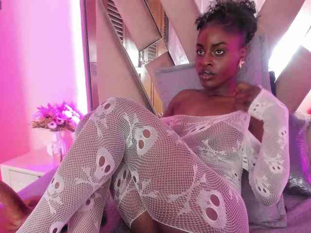 anisha-zambrano webcam