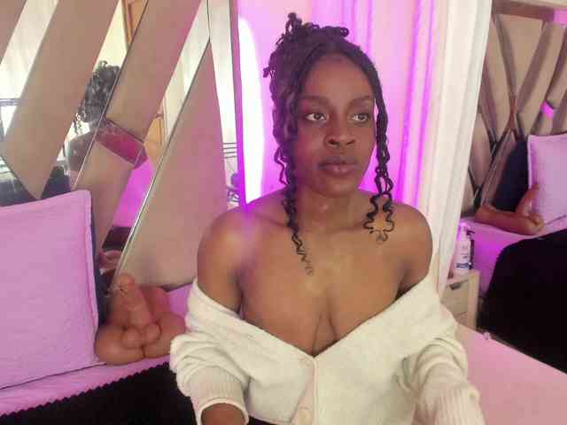 anisha-zambrano webcam