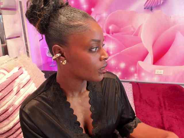anisha-zambrano webcam