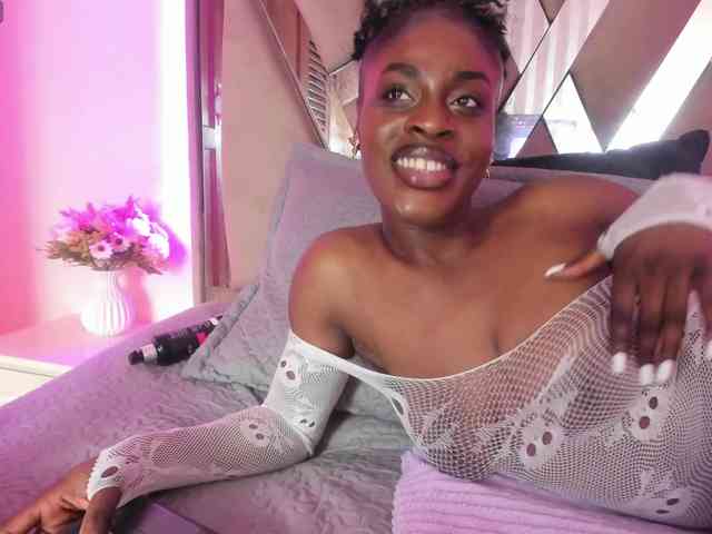 anisha-zambrano webcam