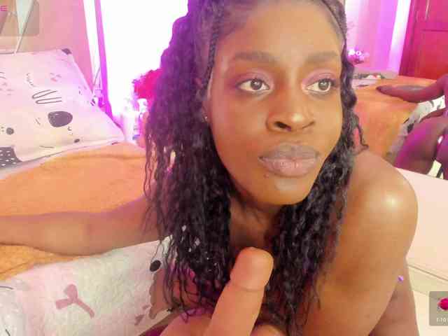 anisha-zambrano webcam