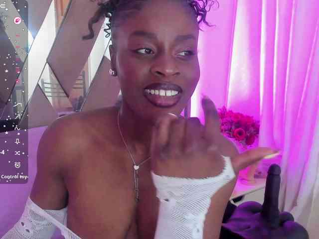 anisha-zambrano webcam
