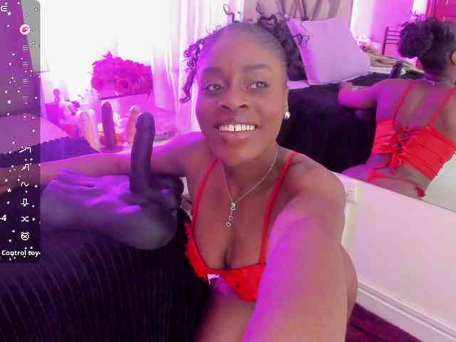 anisha-zambrano webcam