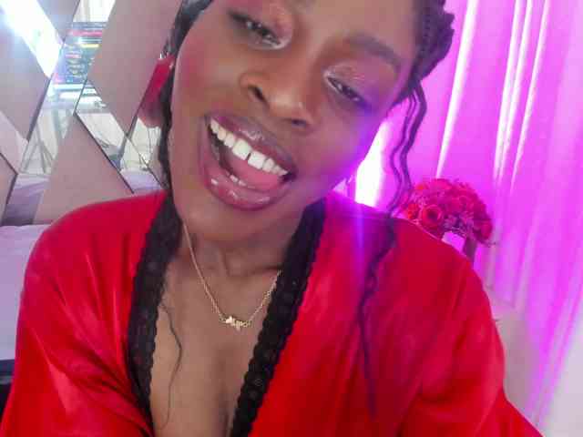 anisha-zambrano webcam