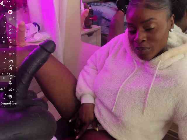 anisha-zambrano webcam