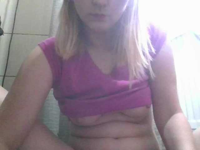 Irenne18 live cam on BongaCams