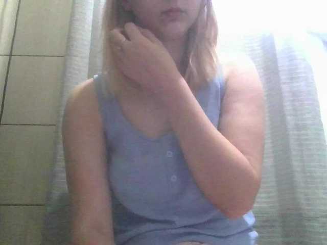 Irenne18 live cam on BongaCams