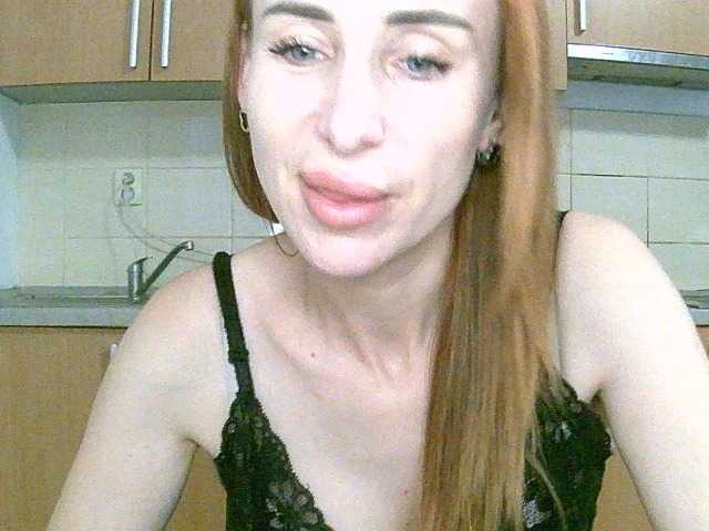 OlixcLaSewx live cam on BongaCams