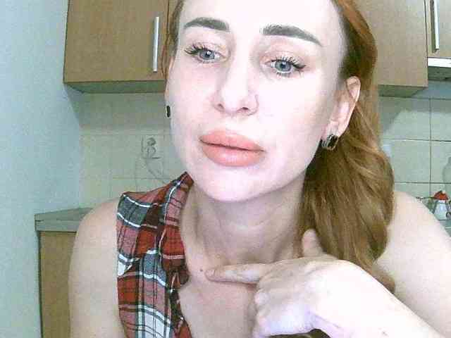 OlixcLaSewx Live Webcam on BongaCams