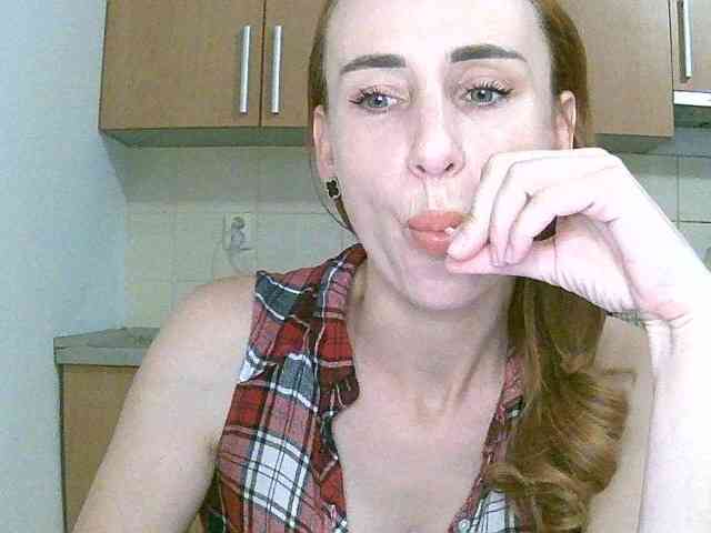 OlixcLaSewx Live Webcam on BongaCams