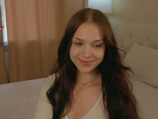esenue live cam on BongaCams
