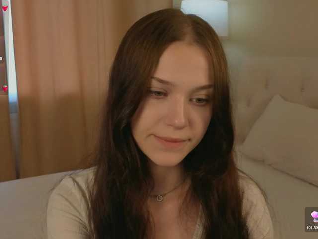 esenue live cam on BongaCams