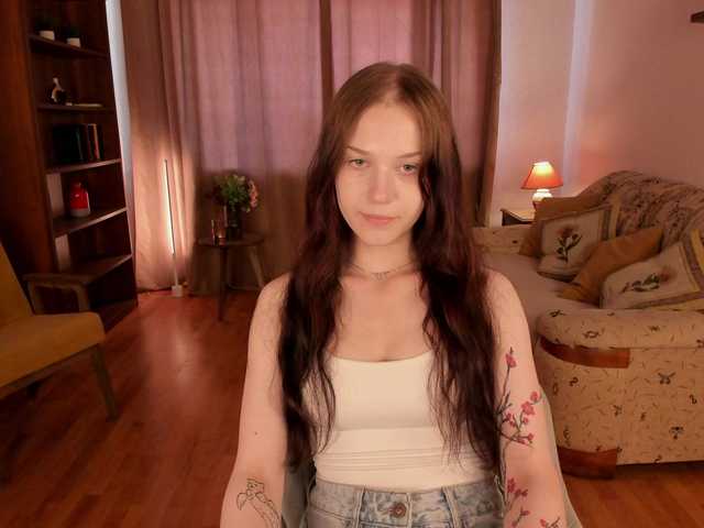 esenue live cam on BongaCams