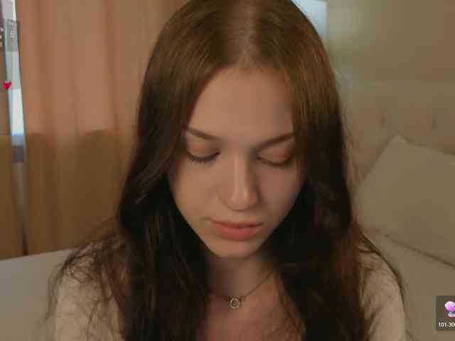 Esenue - Girl 