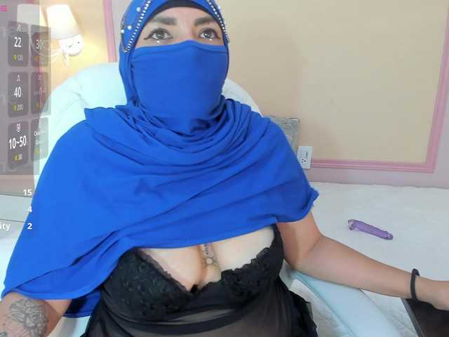 naylaa- live cam on BongaCams