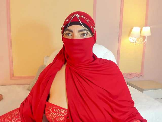 naylaa- live cam on BongaCams