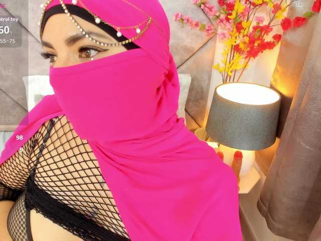 naylaa- Live Cam and Statistics on UnifiedCams