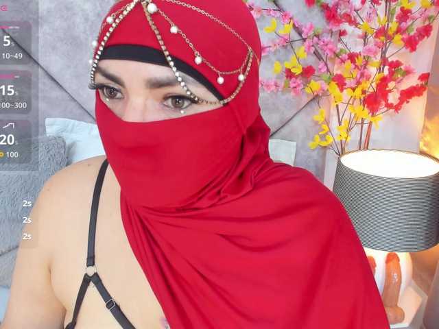 naylaa-'s BongaCams show and profile