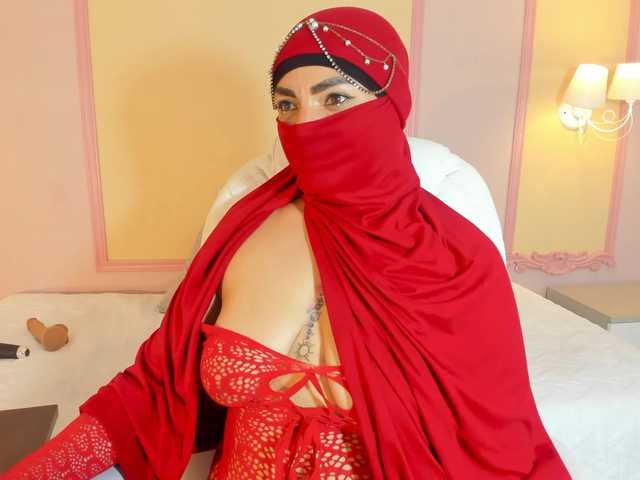 naylaa- live cam on BongaCams