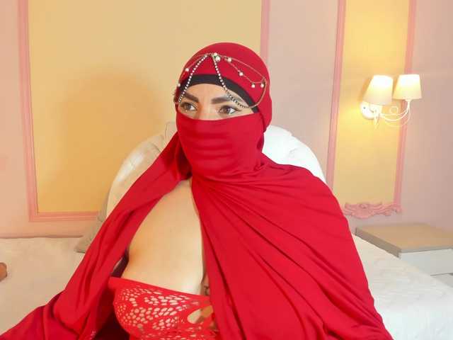 naylaa- live cam on BongaCams