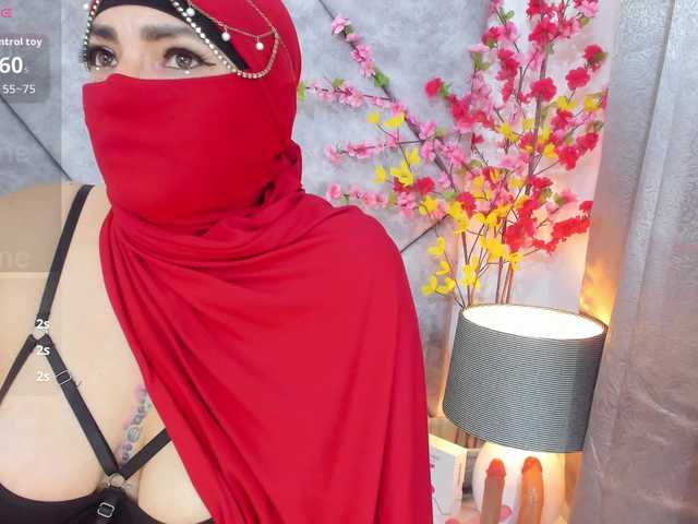 naylaa-'s BongaCams show and profile