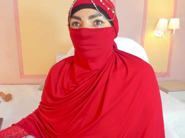 naylaa- live cam on BongaCams