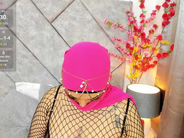 naylaa-'s BongaCams show and profile