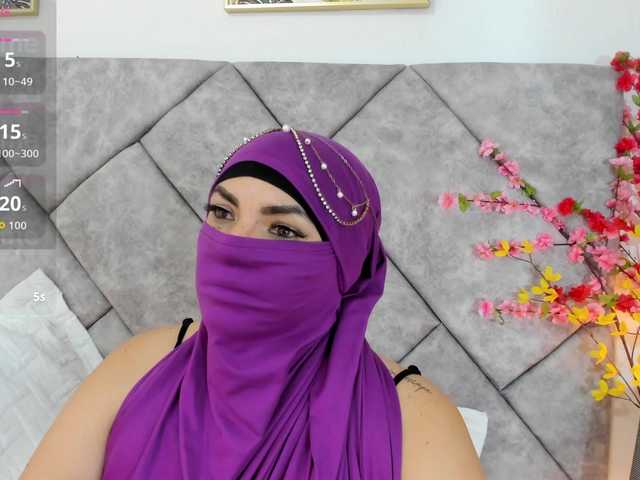 naylaa-'s BongaCams show and profile