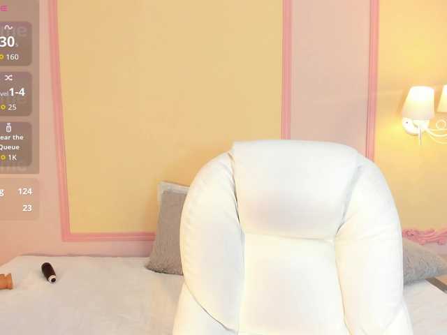 naylaa- live cam on BongaCams