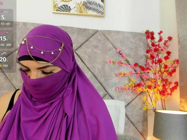 naylaa-'s BongaCams show and profile