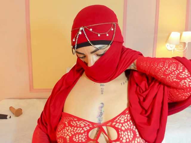 naylaa- live cam on BongaCams