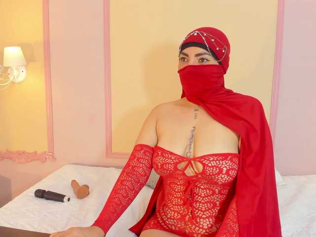 naylaa- live cam on BongaCams