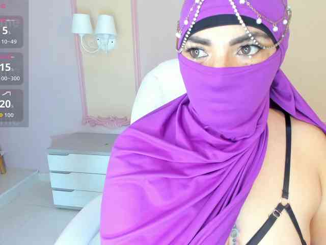 naylaa- webcam