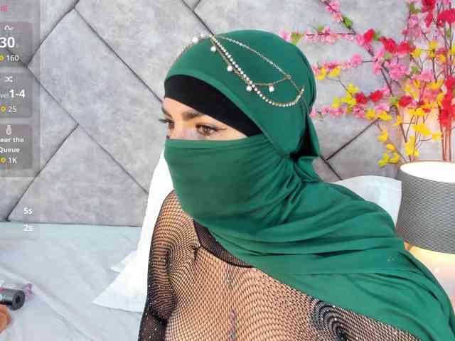 naylaa- Live Webcam on BongaCams