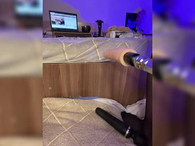 Nicole- live cam on BongaCams