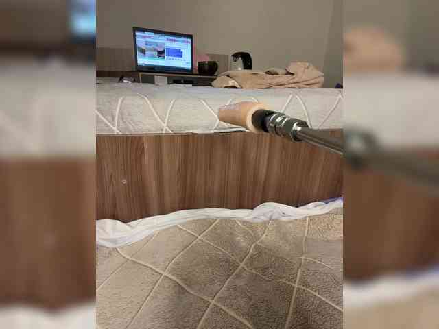 Nicole- webcam