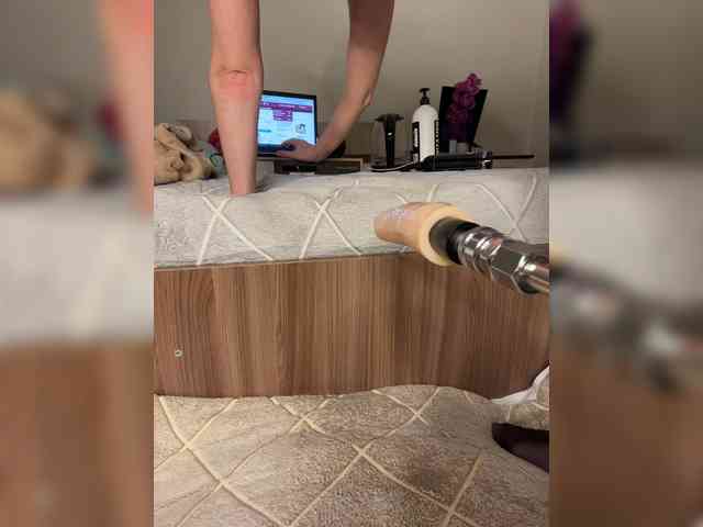 Nicole- webcam