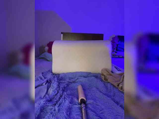 Nicole- Sex Cam Show