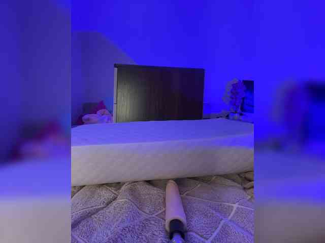 Nicole- Sex Cam Show