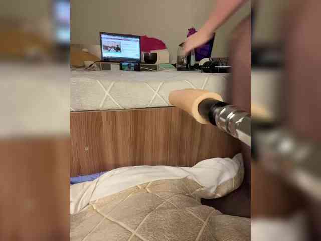 Nicole- webcam