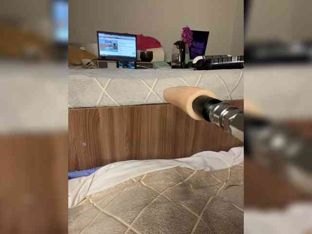 Nicole- webcam