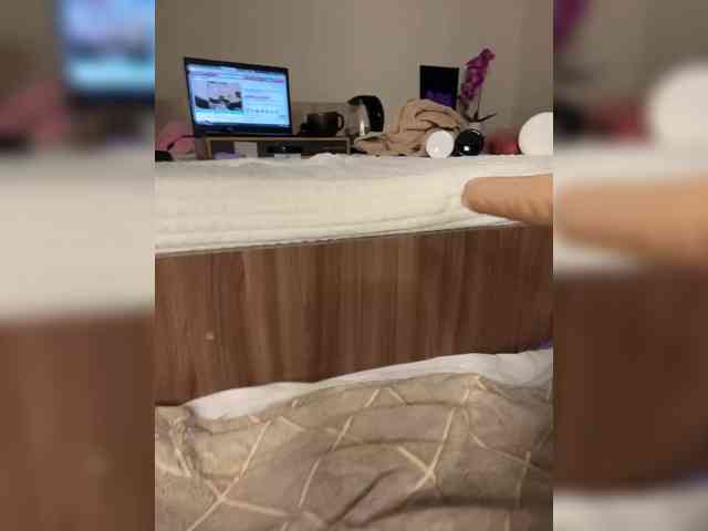 Nicole- webcam