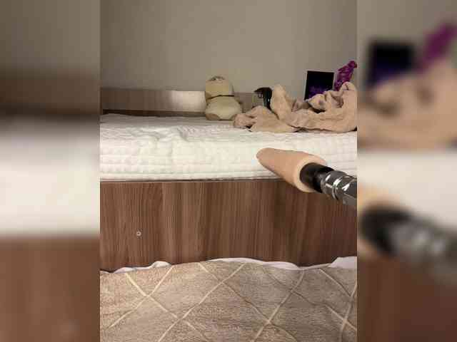 Nicole- webcam